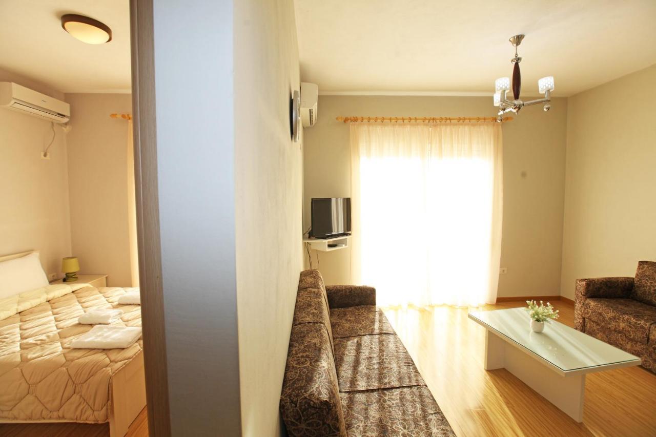 Teo Apartaments Saranda Kültér fotó