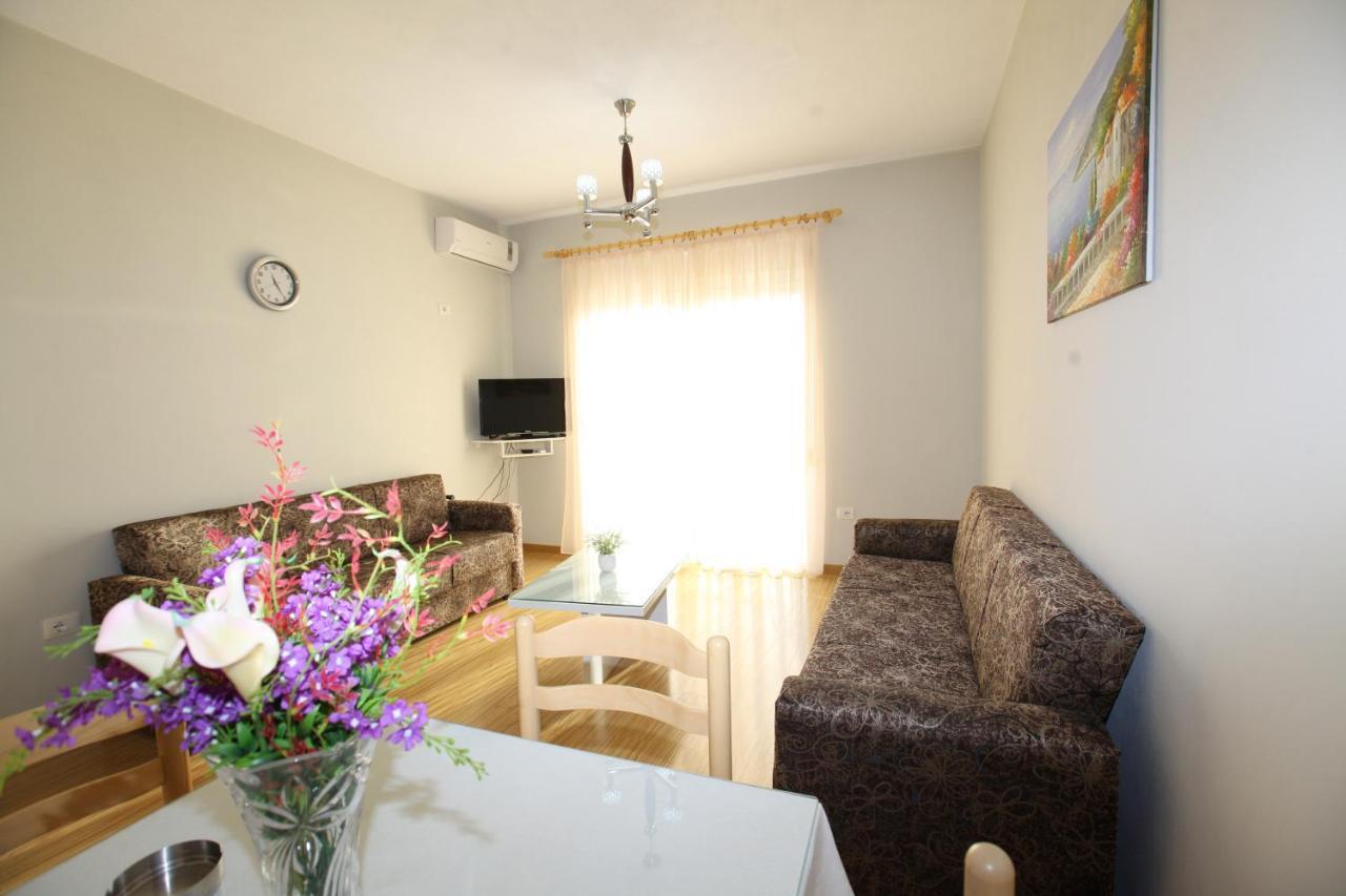 Teo Apartaments Saranda Kültér fotó