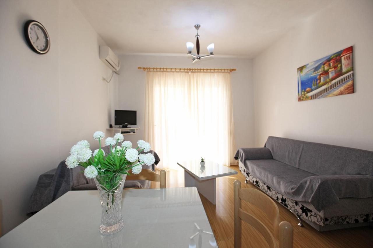 Teo Apartaments Saranda Kültér fotó