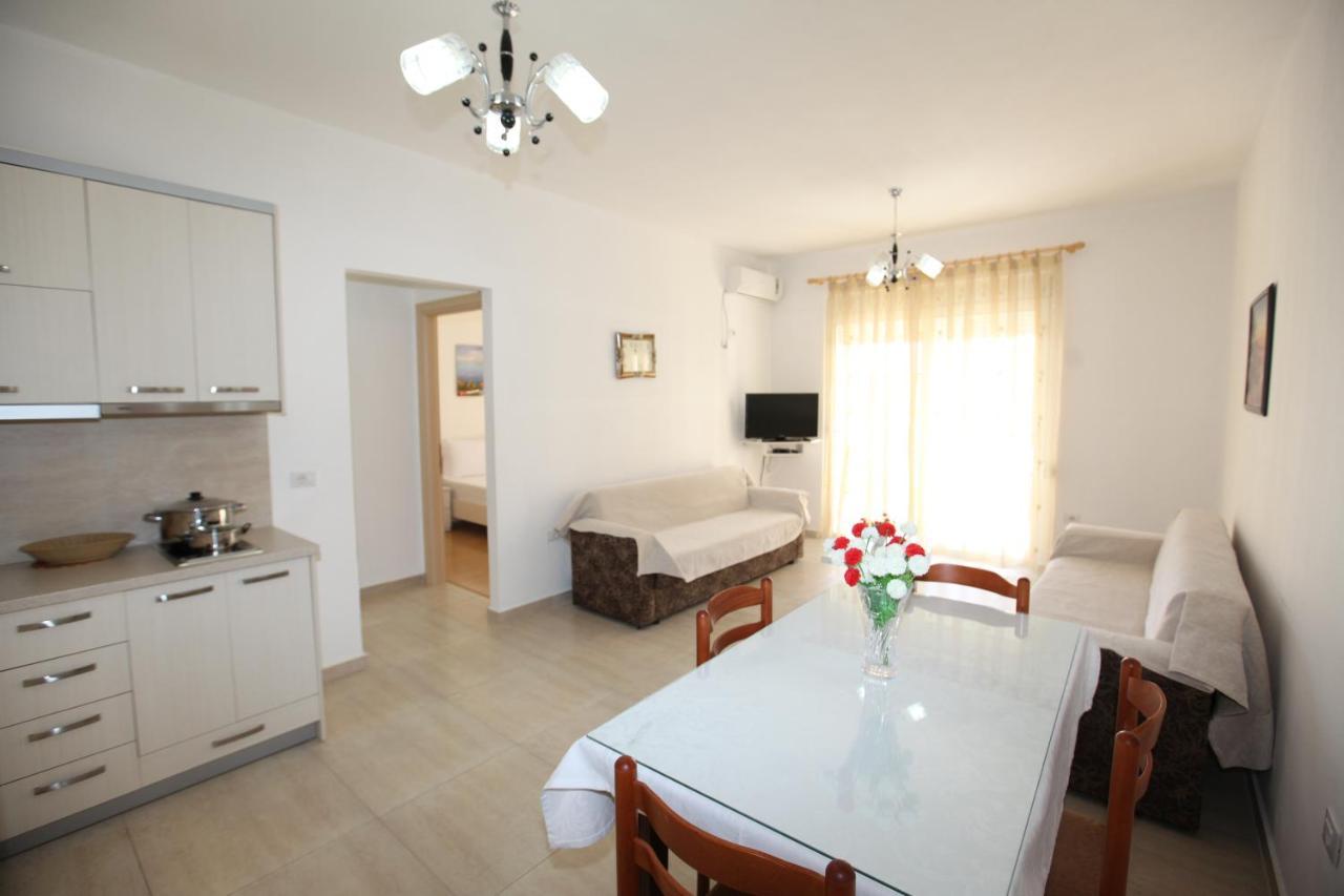 Teo Apartaments Saranda Kültér fotó